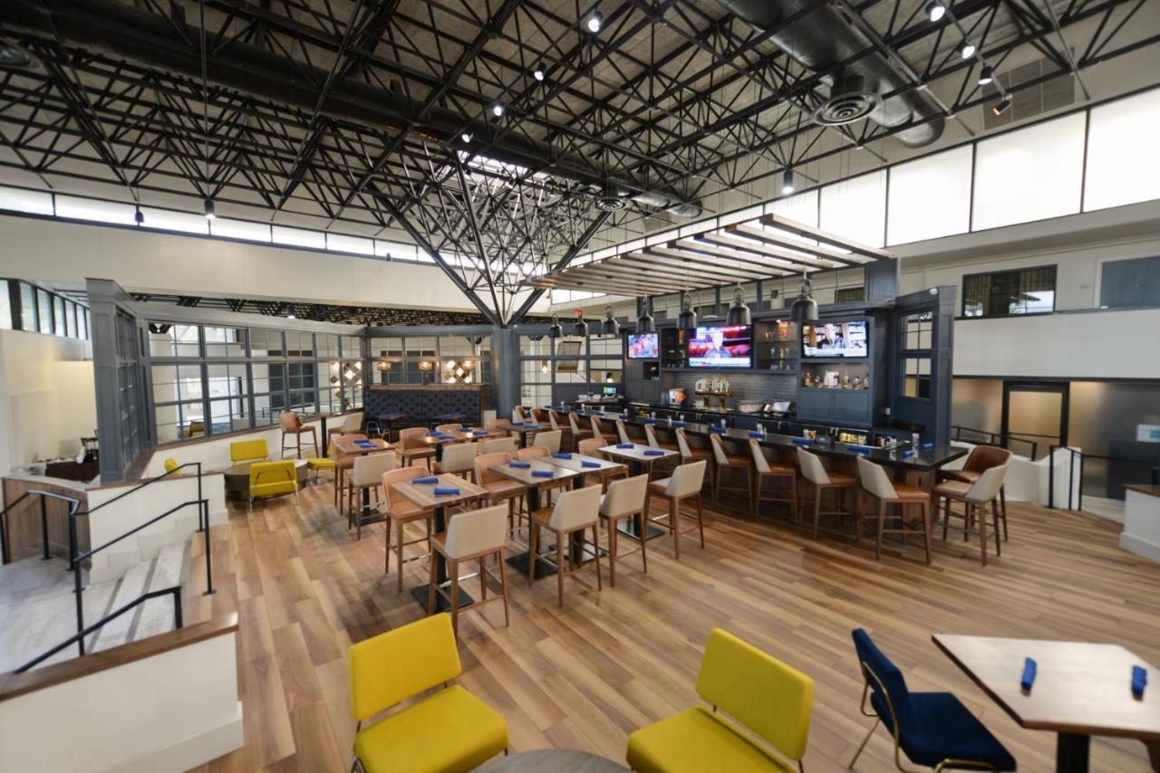 Crowne Plaza Jacksonville Airport By Ihg Экстерьер фото