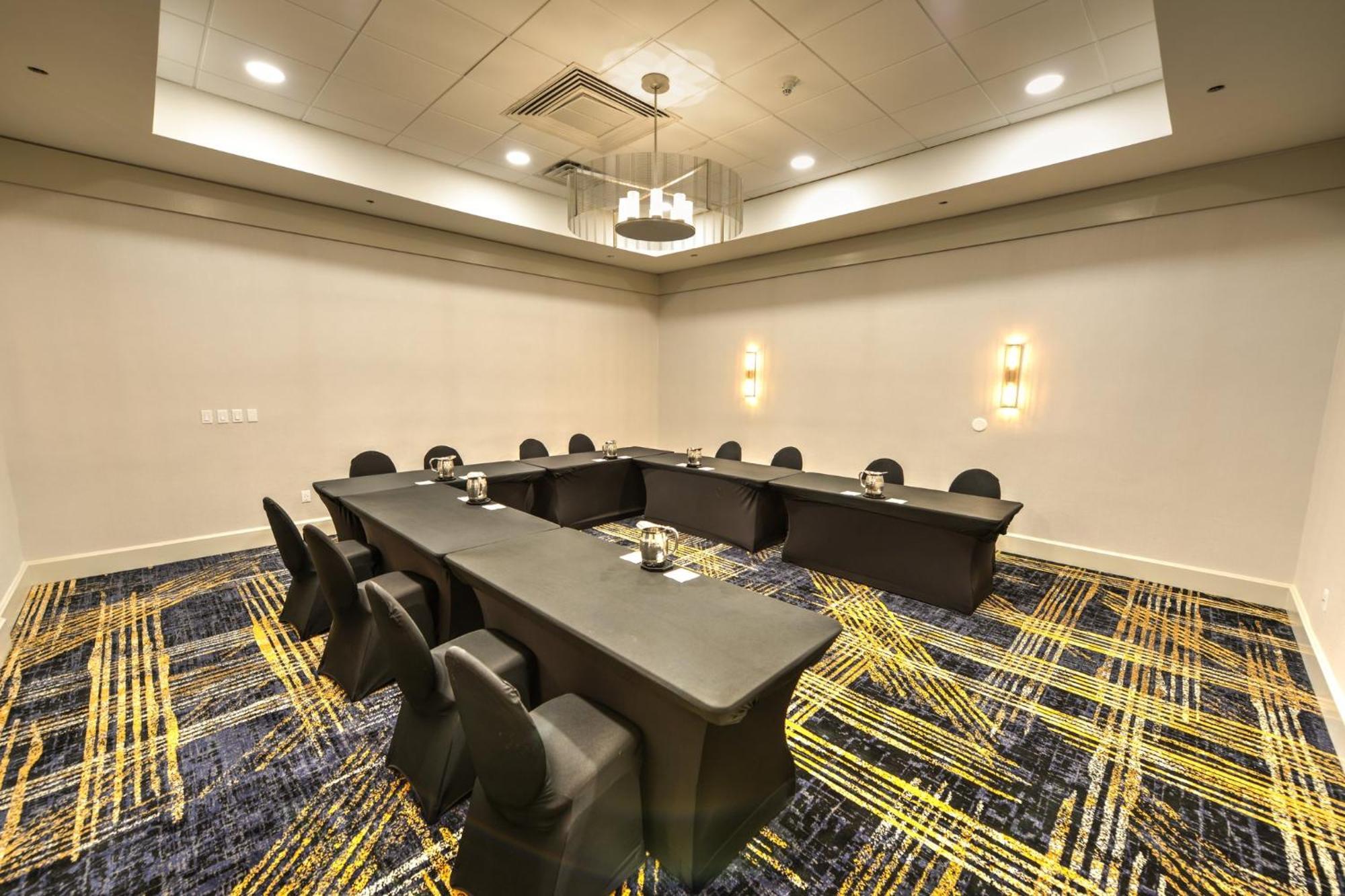 Crowne Plaza Jacksonville Airport By Ihg Экстерьер фото