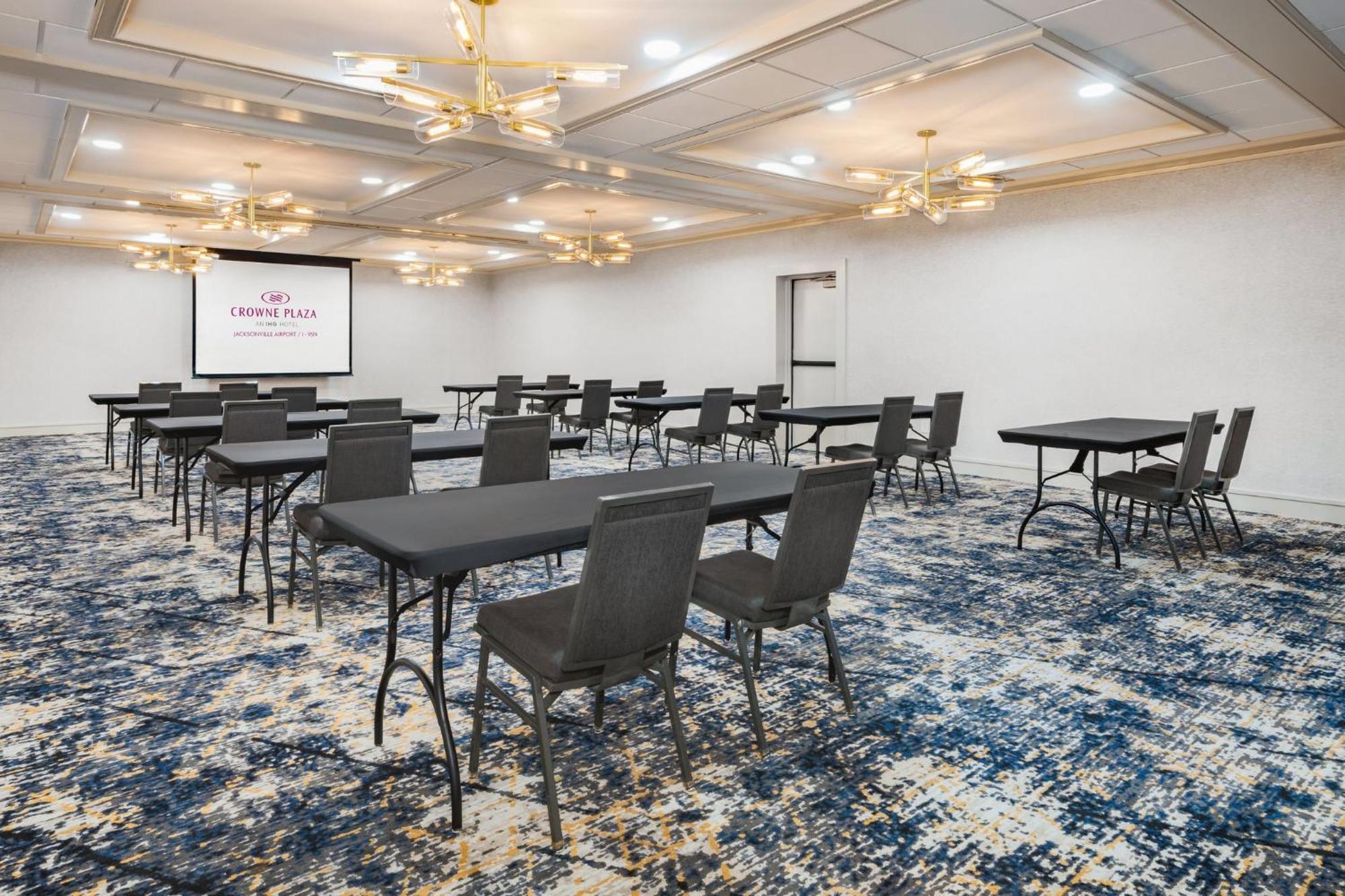 Crowne Plaza Jacksonville Airport By Ihg Экстерьер фото