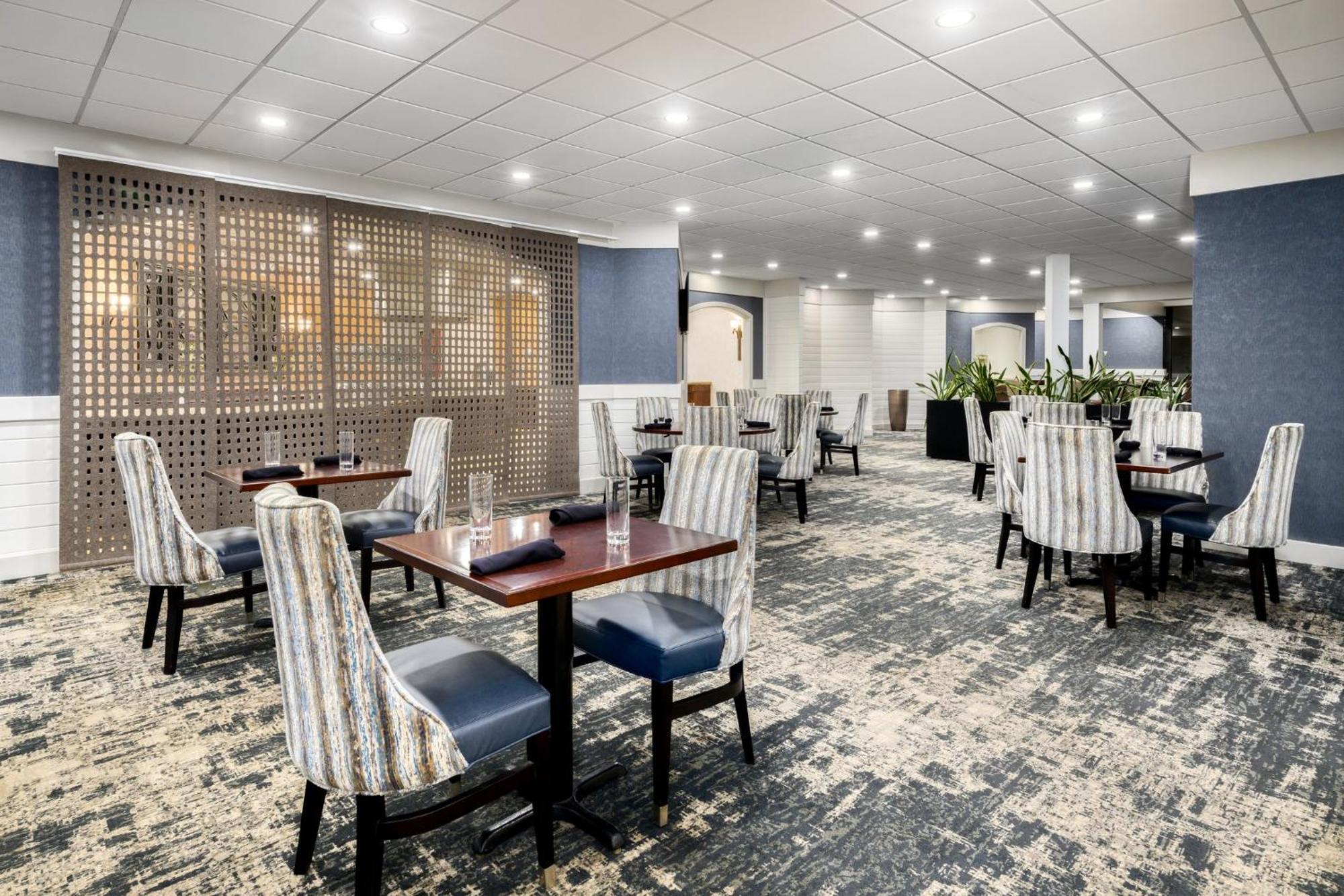 Crowne Plaza Jacksonville Airport By Ihg Экстерьер фото